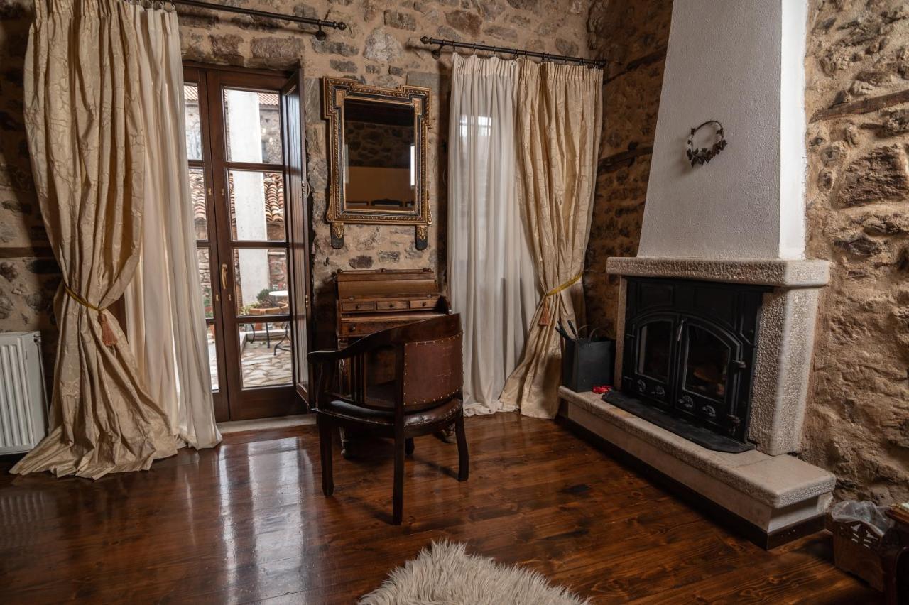 Proselinos Hotel Dimitsana Bagian luar foto
