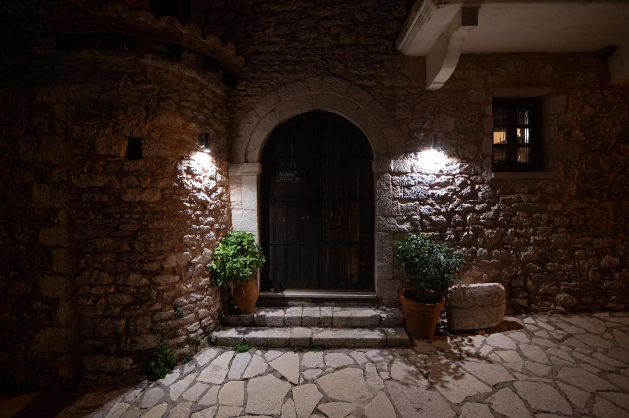 Proselinos Hotel Dimitsana Bagian luar foto