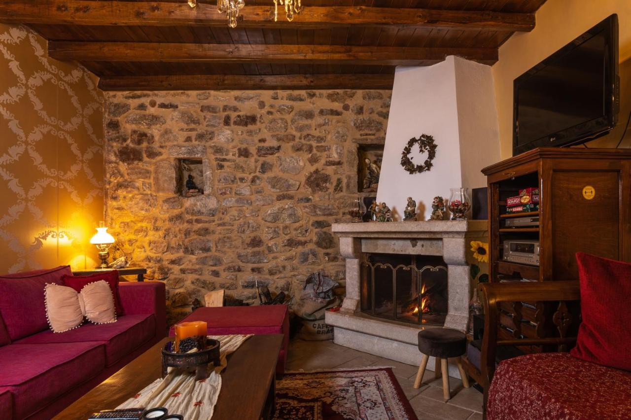 Proselinos Hotel Dimitsana Bagian luar foto