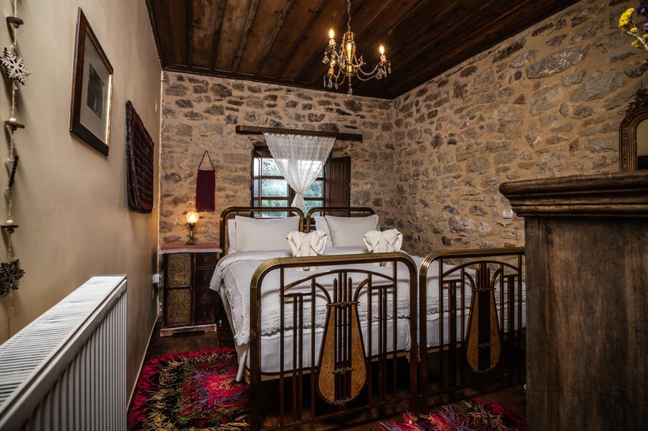Proselinos Hotel Dimitsana Bagian luar foto