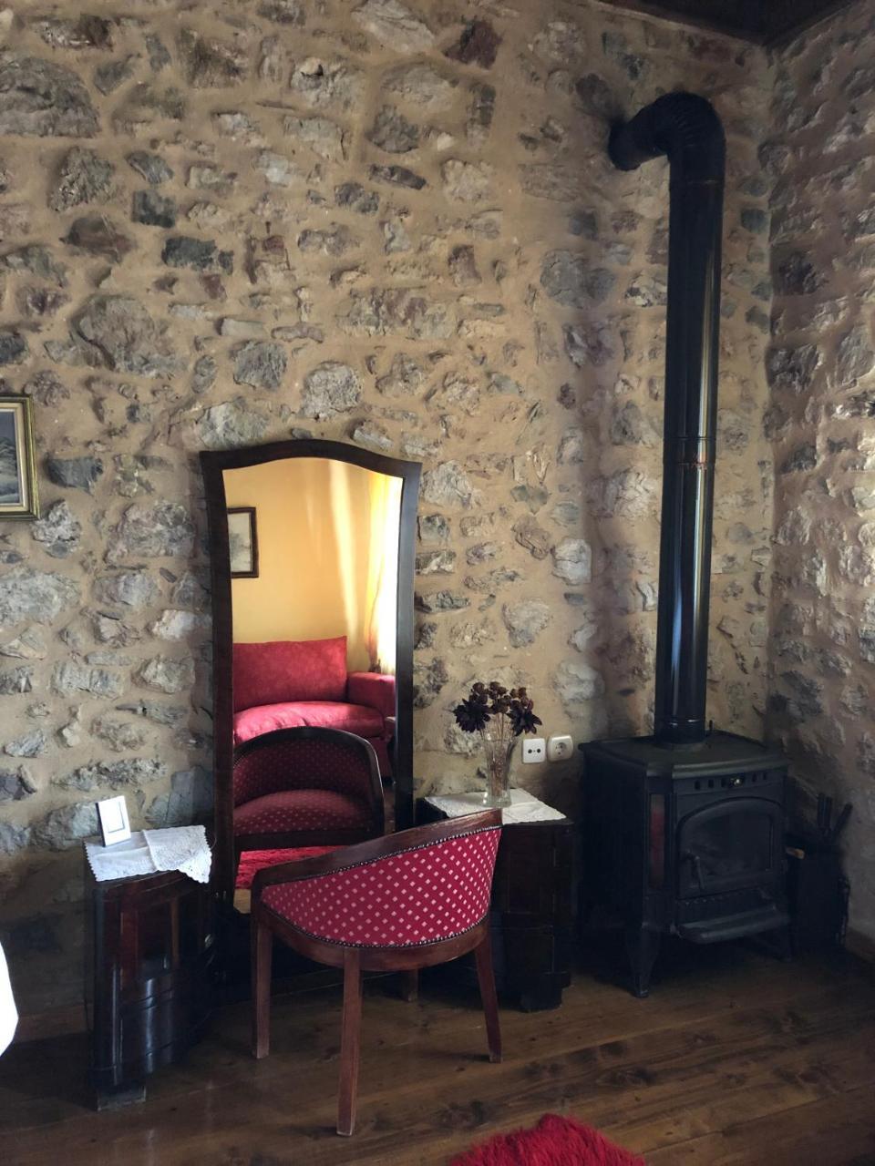 Proselinos Hotel Dimitsana Bagian luar foto