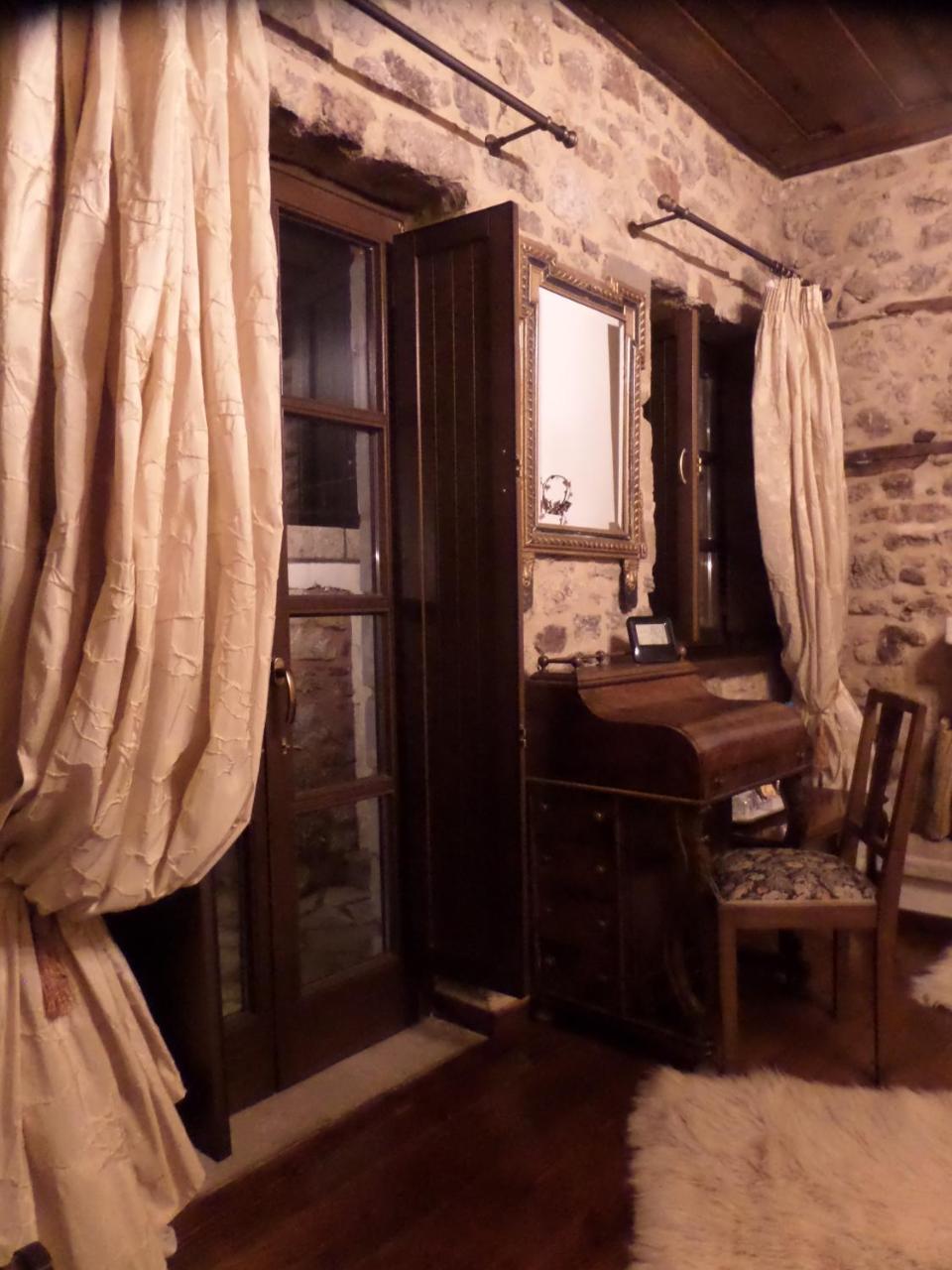 Proselinos Hotel Dimitsana Bagian luar foto