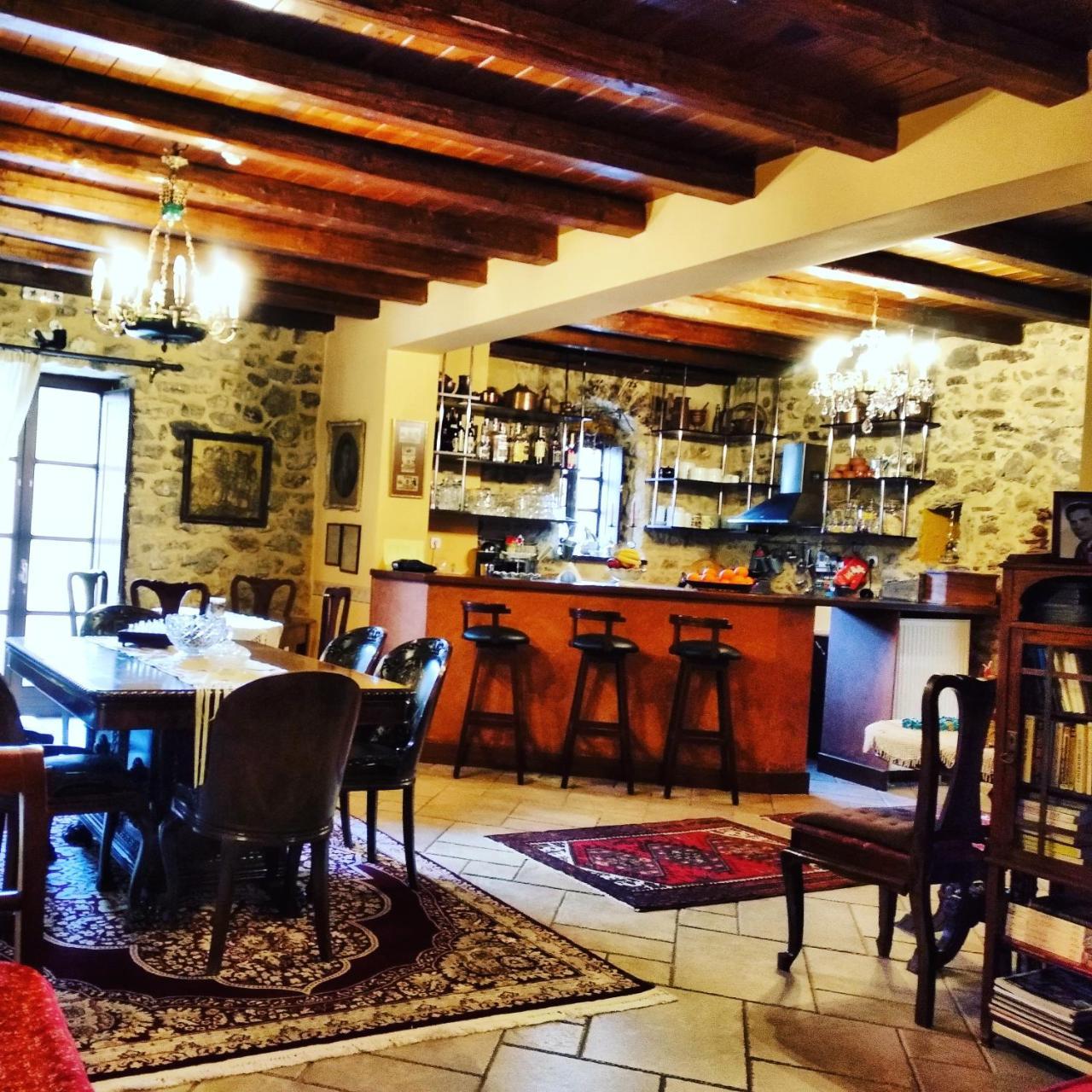 Proselinos Hotel Dimitsana Bagian luar foto
