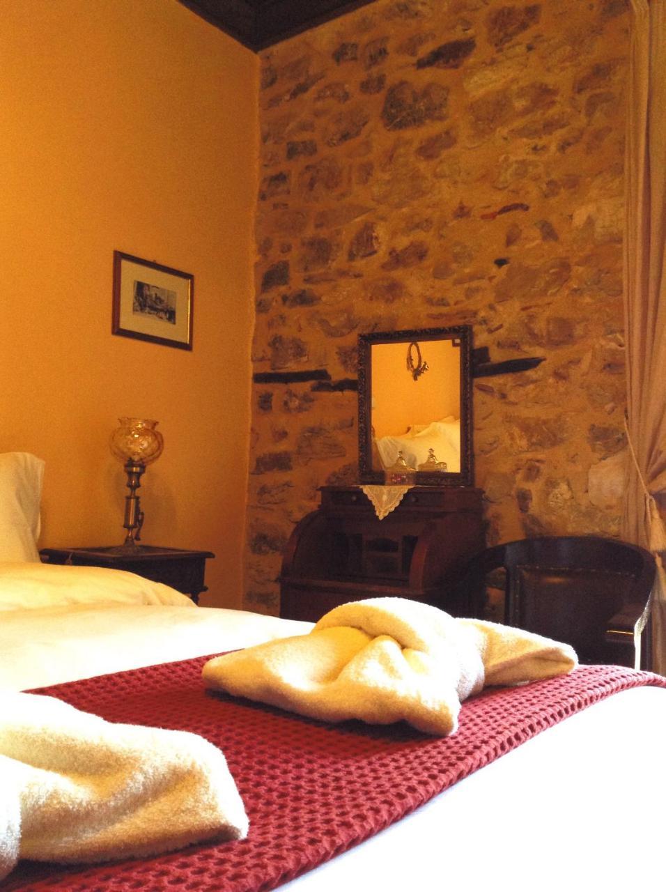 Proselinos Hotel Dimitsana Bagian luar foto