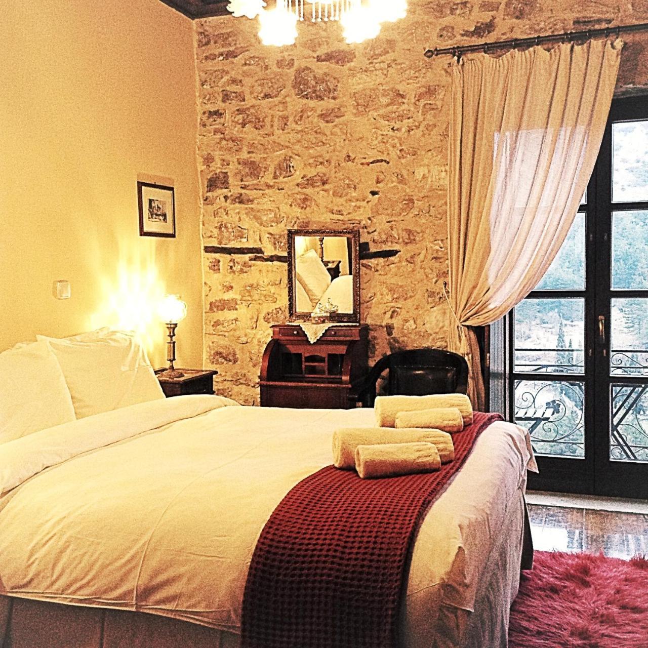 Proselinos Hotel Dimitsana Bagian luar foto