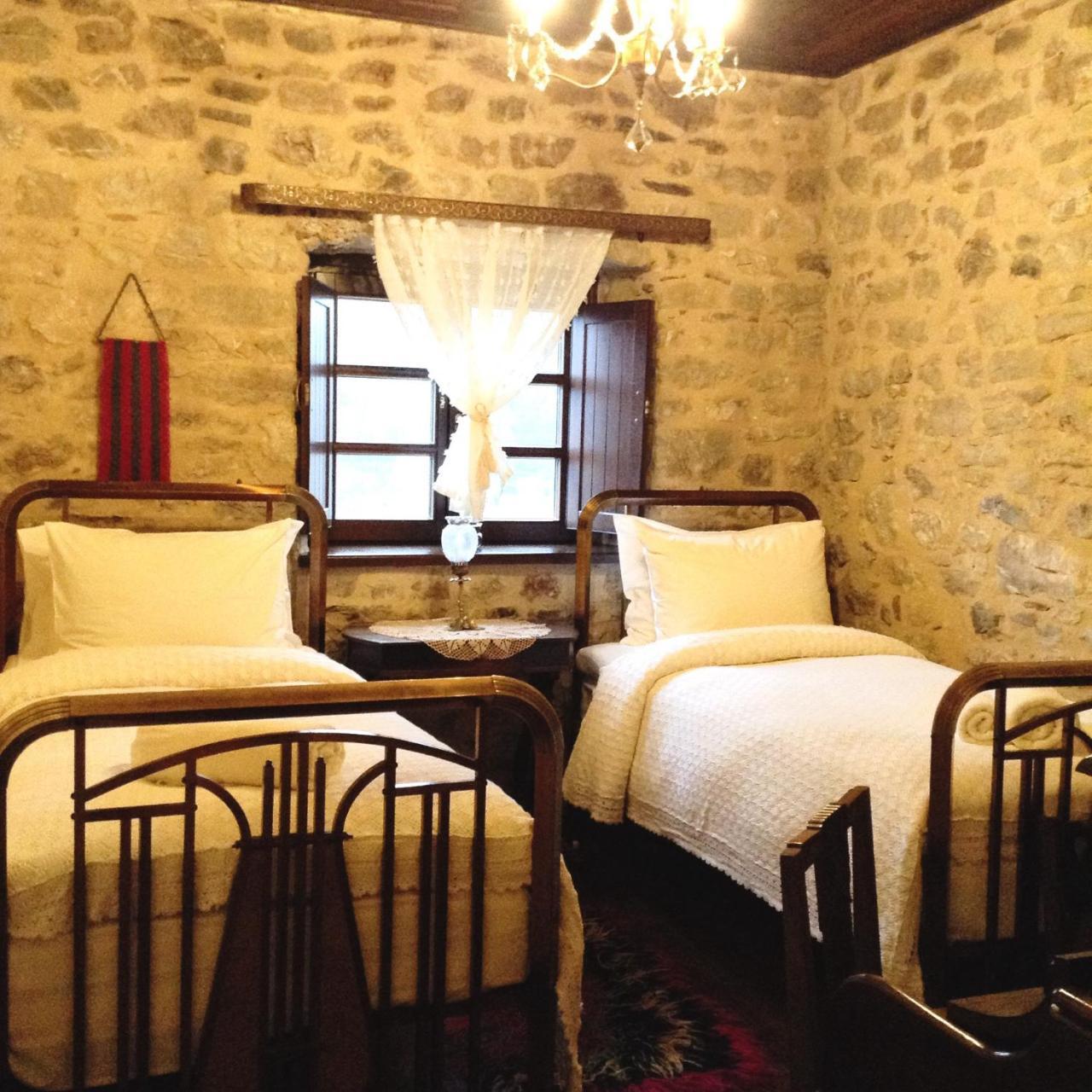 Proselinos Hotel Dimitsana Bagian luar foto